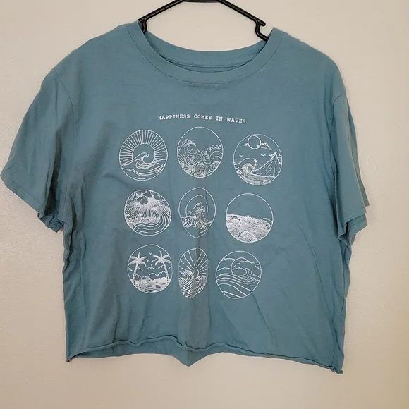 Queen Bees Crop Top - Picture 1 of 5